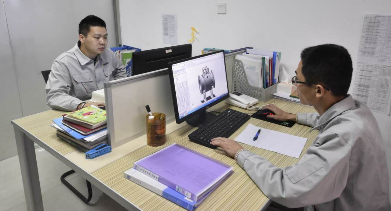 創新，為你<br>開拓進取，探索未來